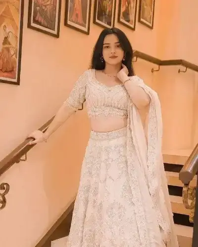 Escort Service In Lolab